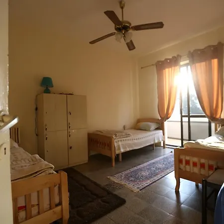 Cosy אכסניה *